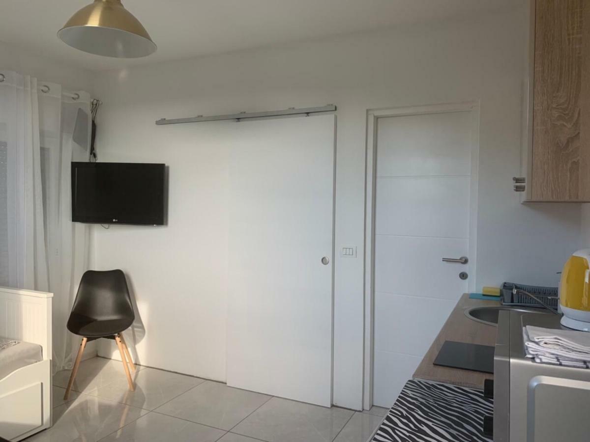 Ferienwohnung Nelany Zubovići Exterior foto