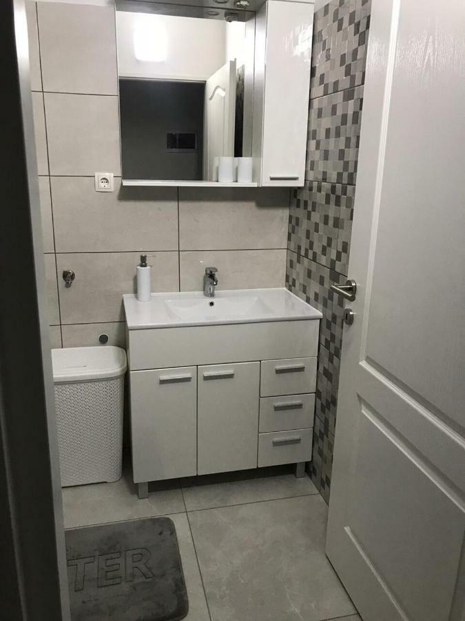 Ferienwohnung Nelany Zubovići Exterior foto